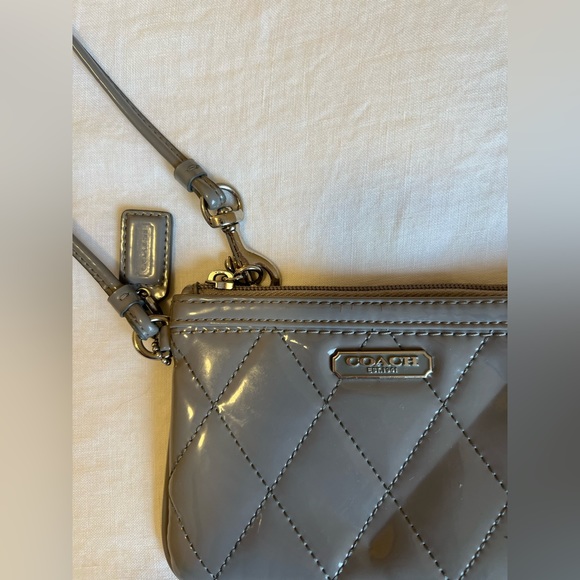 Platinum gray coach wristlet - Picture 4 of 4